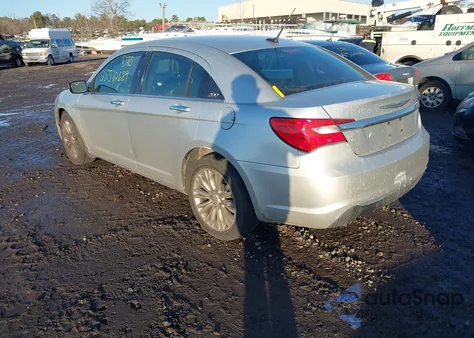 2011 Chrysler 200 Limited from USA, damaged, VIN 1C3BC2FG2BN505399